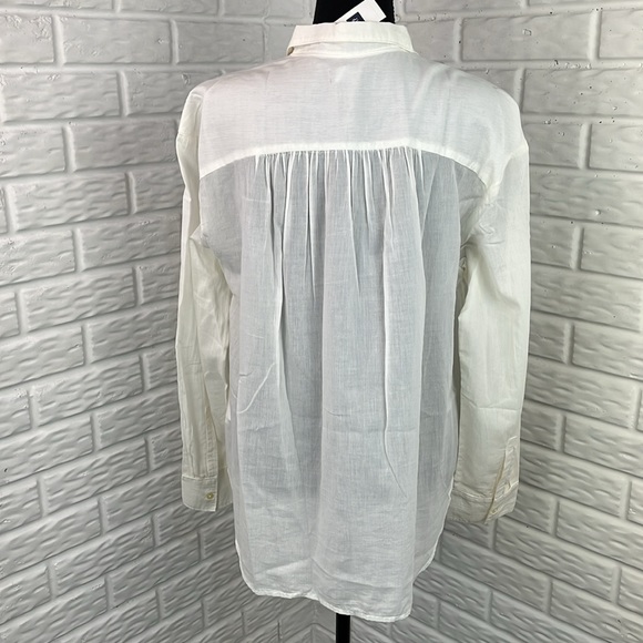GAP OPTIC WHITE SEMI SHEER BUTTON DOWN BLOUSE PLEATS NWT SIZE XL - Picture 7 of 12